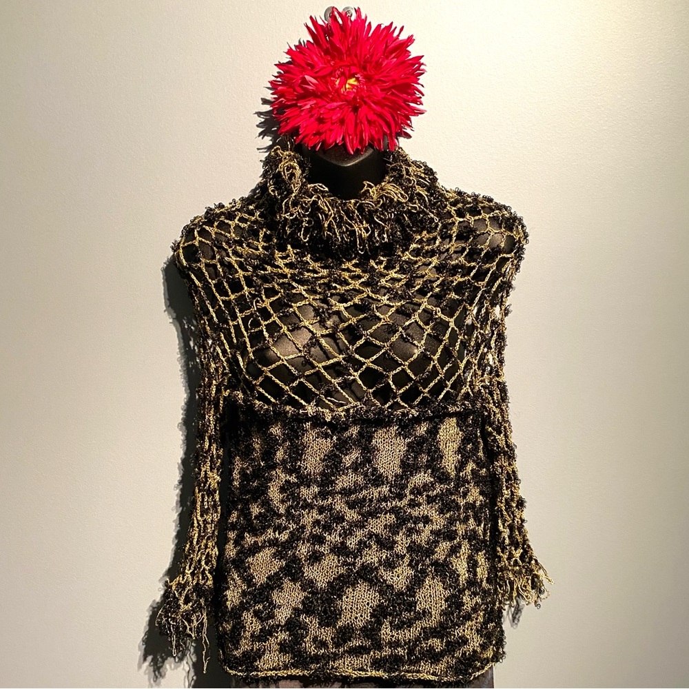 Handmade Unique Fishnet Sweater size medium - Picture 4 of 7